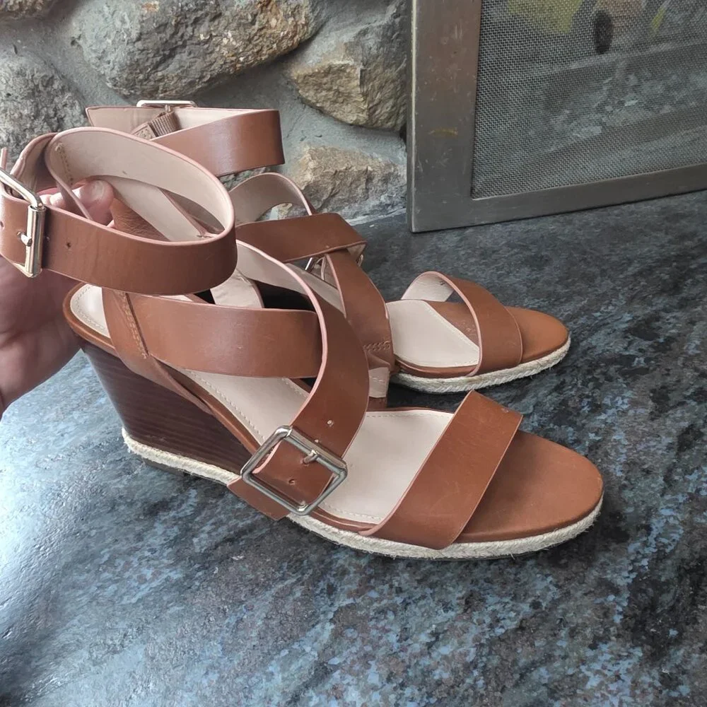 Essex Lane Brown Leather Strappy Wedge Sandals Size 9M